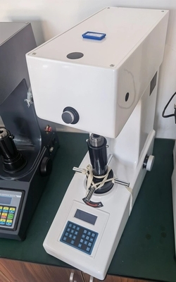 OEM Micro Vickers Digital Durometer, เครื่องทดสอบความแข็ง Turret Vickers แบบแมนนวล