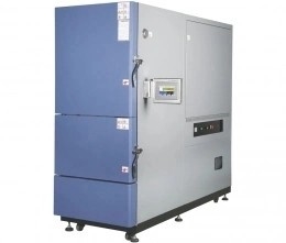 ห้องทดสอบอุณหภูมิความเสถียร OEM 220V การควบคุมแนวตั้งกันน้ำ