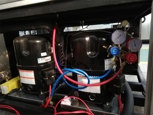 ความชื้นคงที่ปริมาตร 150L ช่วงอุณหภูมิห้อง -40 ℃ ~ 150 ℃