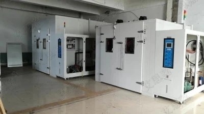 ช่วงอุณหภูมิ -40 ℃ ~ 150 ℃ Walk In Climatic Chamber Ac 380 V