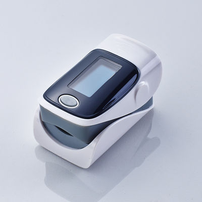 5.8*3.1*3.1 ซม. Fast Cure Fingertip PULSE Oximeter CE ROHS Approval